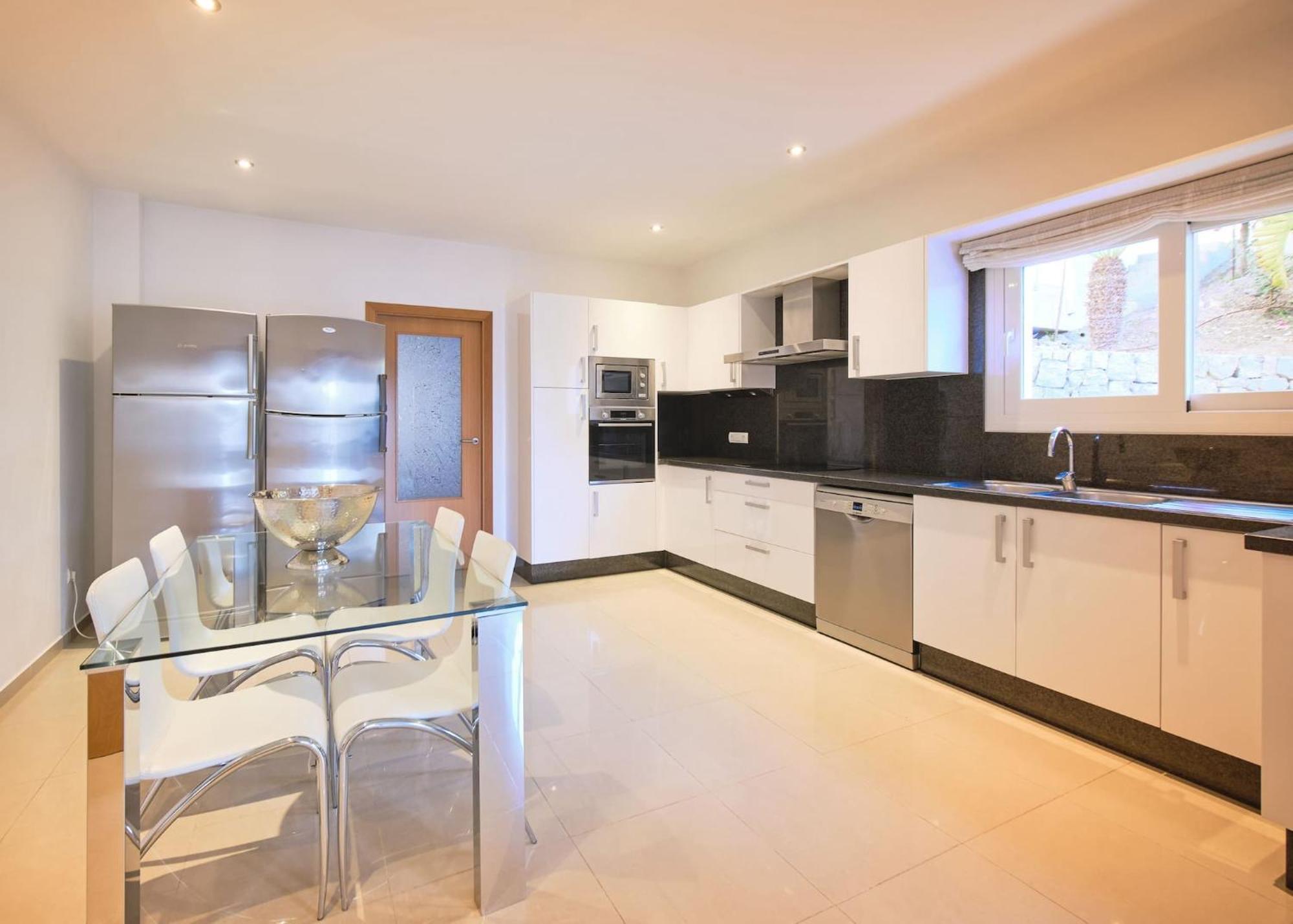 Villa Romeo 2Km From Ibiza Town And 1Km From Talamanca Beach Santa Eularia des Riu Bagian luar foto