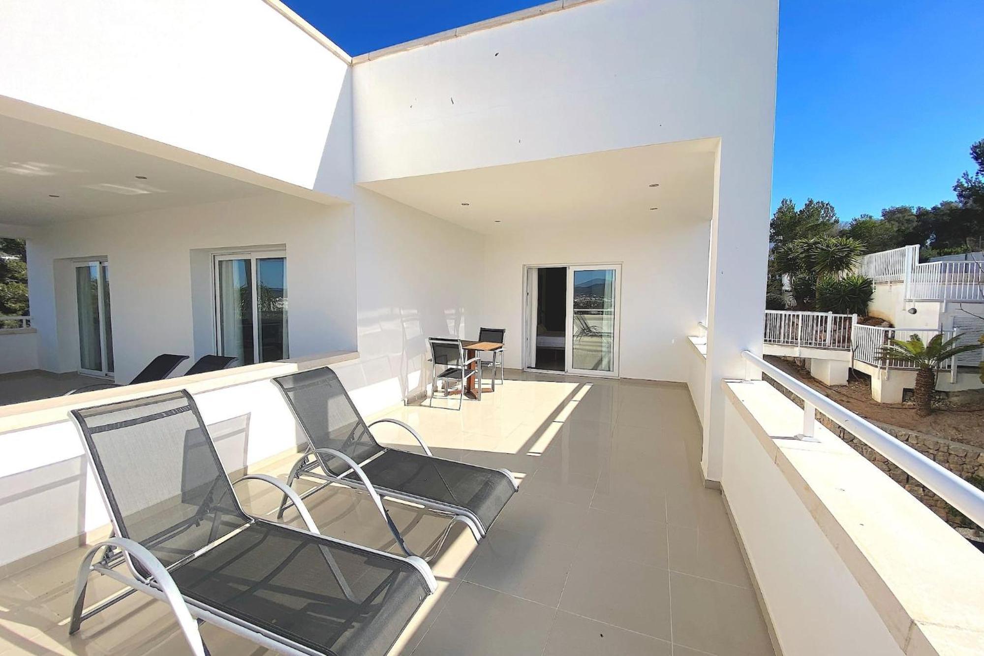 Villa Romeo 2Km From Ibiza Town And 1Km From Talamanca Beach Santa Eularia des Riu Bagian luar foto