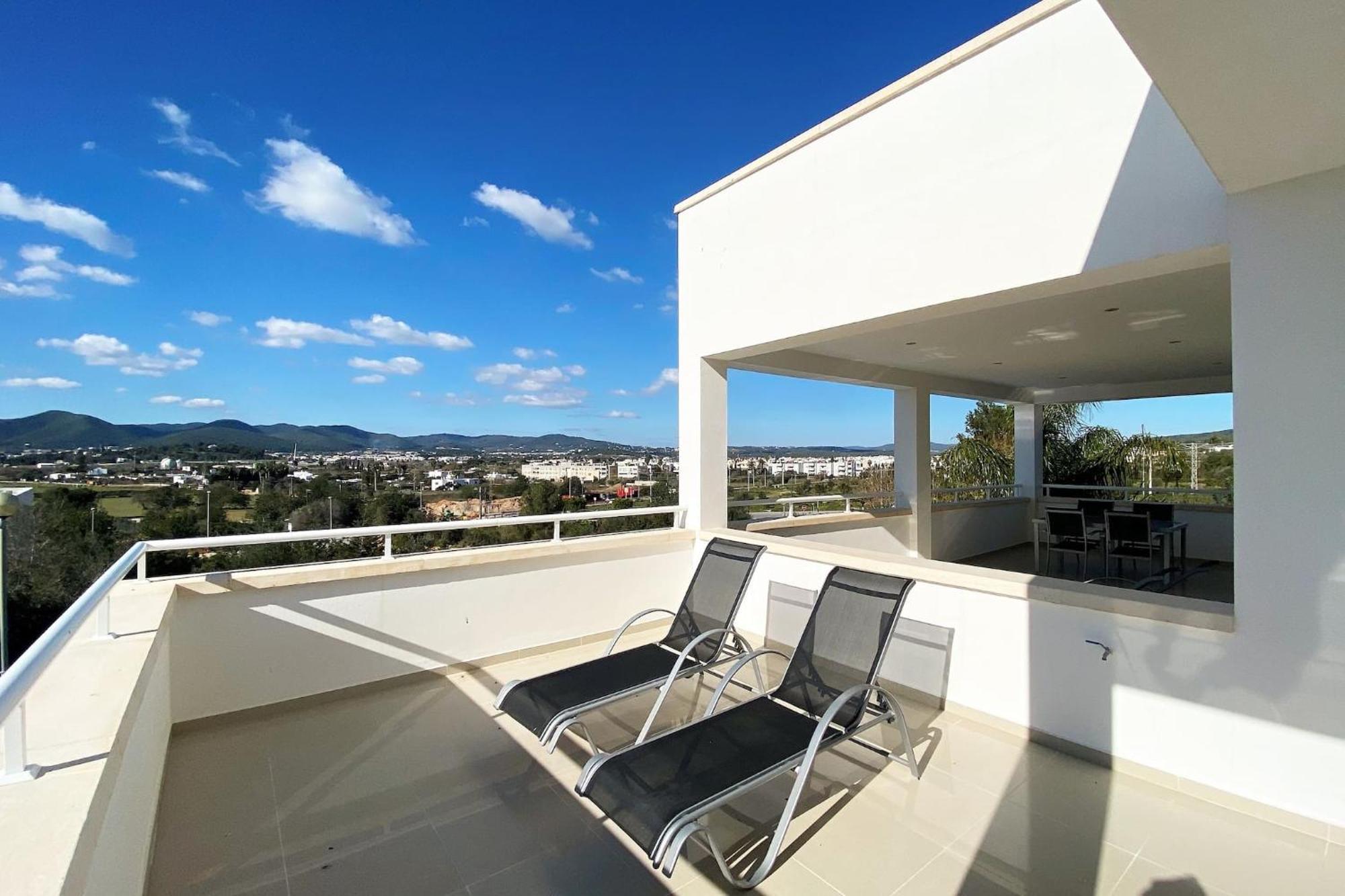 Villa Romeo 2Km From Ibiza Town And 1Km From Talamanca Beach Santa Eularia des Riu Bagian luar foto