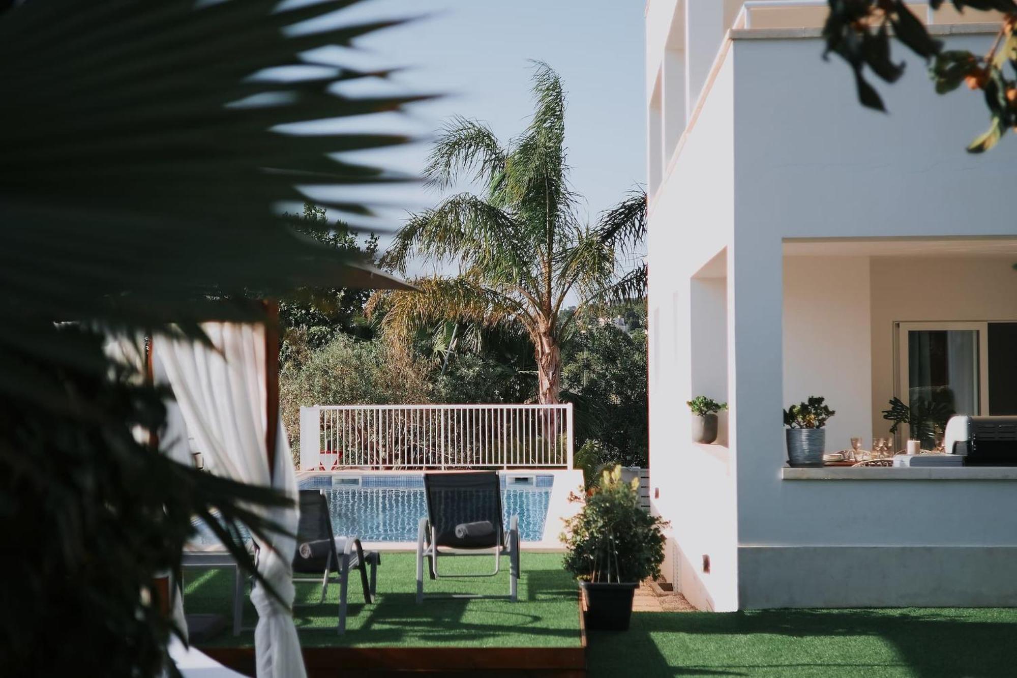 Villa Romeo 2Km From Ibiza Town And 1Km From Talamanca Beach Santa Eularia des Riu Bagian luar foto